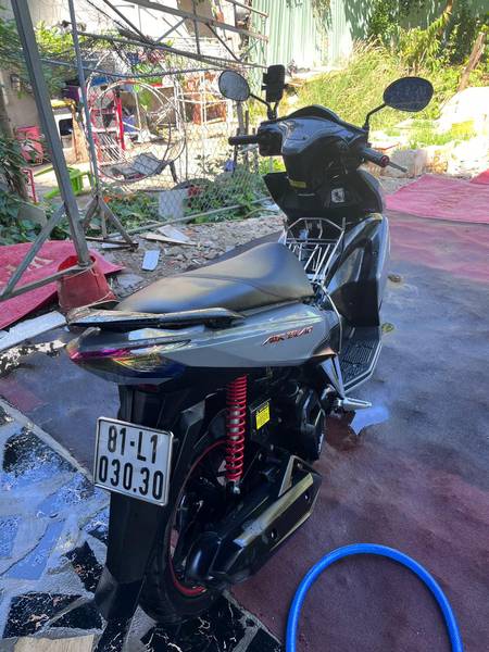 Honda Airblade Silver thumbnail 1